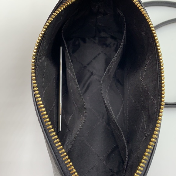 MICHAEL KORS MEDIUM DOME XCROSS XBODY BLACK COLOR - Picture 12 of 14